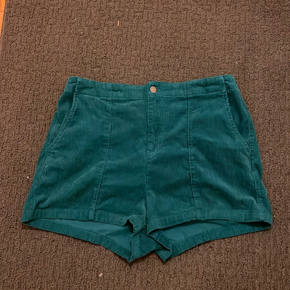 Blue shorts, Large